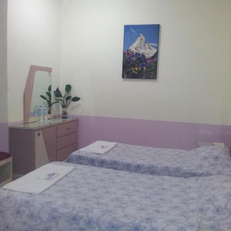 Hotel Diamante Inn Uriangato Extérieur photo